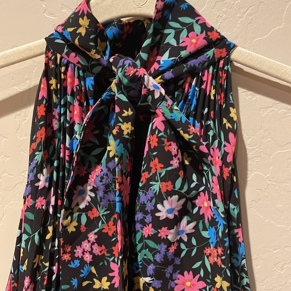 Milly pleated, black floral, halter neck with tie. Size S - Picture 4 of 4